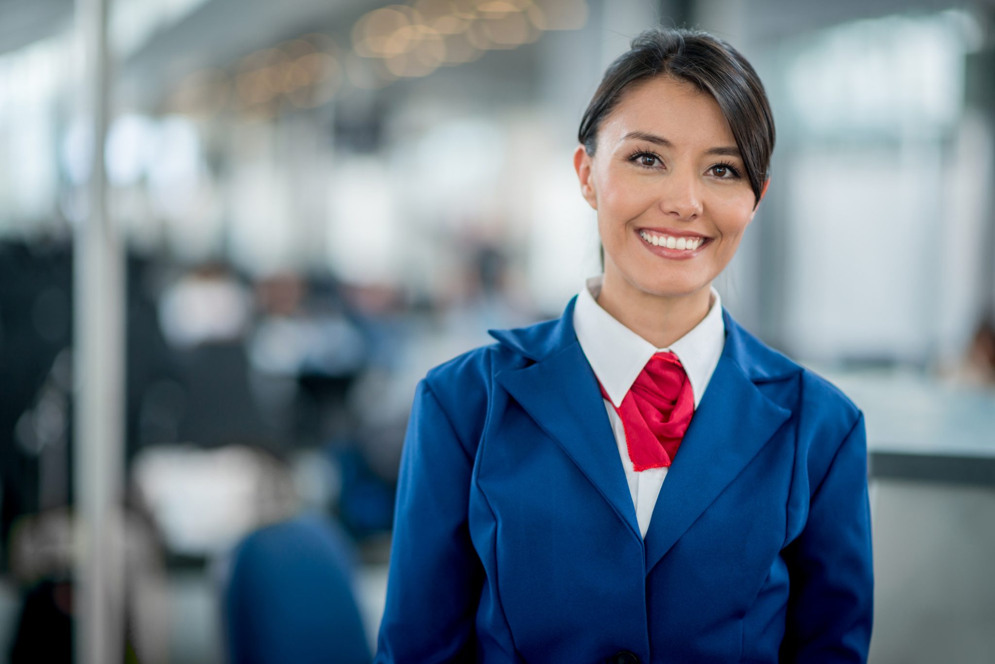 flight-attendant-reveals-the-best-way-to-get-free-drinks-on-a-plane