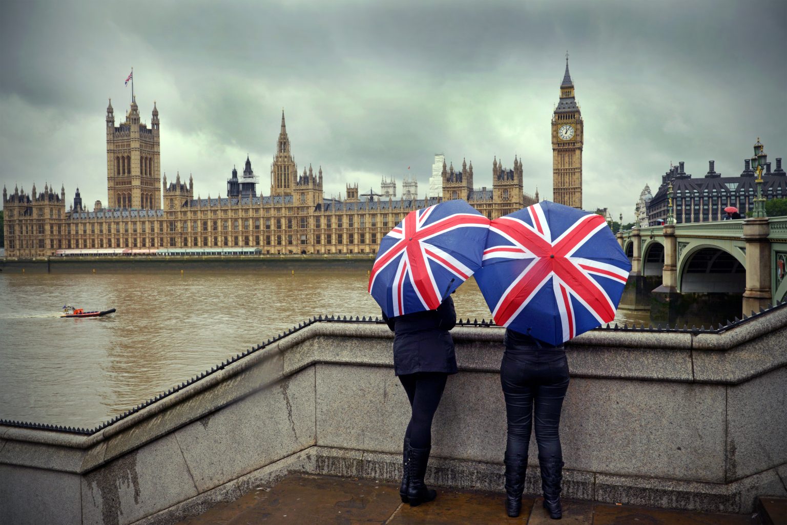 Done london. Менталитет Великобритании. Лондон США. Англия и Великобритания. Общение в Великобритании.