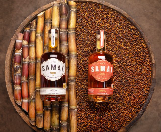 Come la distilleria Samai converte i bevitori cambogiani al rum
